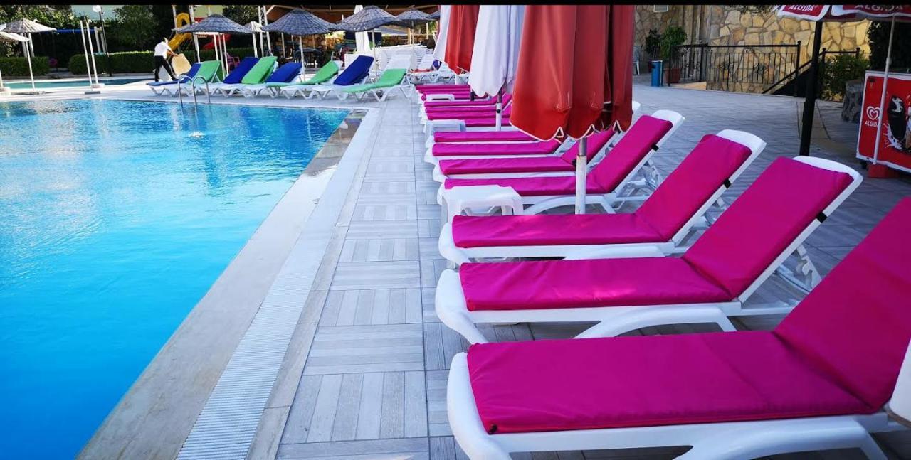Alize Resort Hotel Yenifoca ภายนอก รูปภาพ