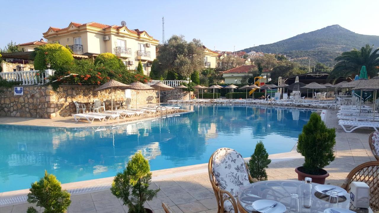 Alize Resort Hotel Yenifoca ภายนอก รูปภาพ