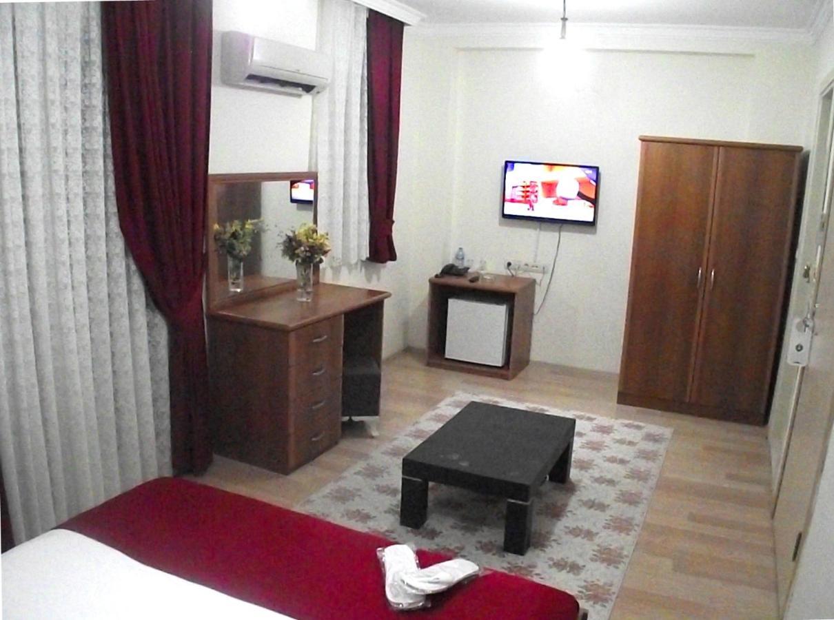 Alize Resort Hotel Yenifoca ภายนอก รูปภาพ