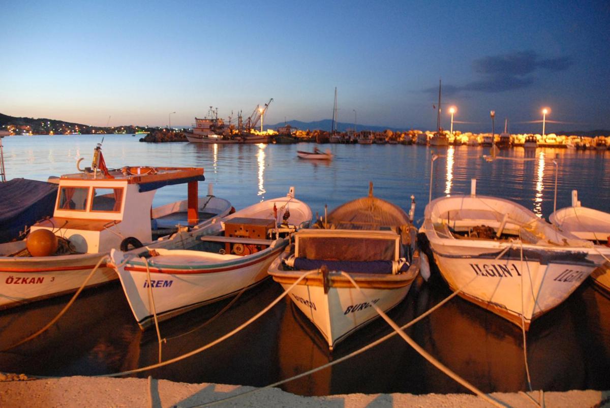 Alize Resort Hotel Yenifoca ภายนอก รูปภาพ